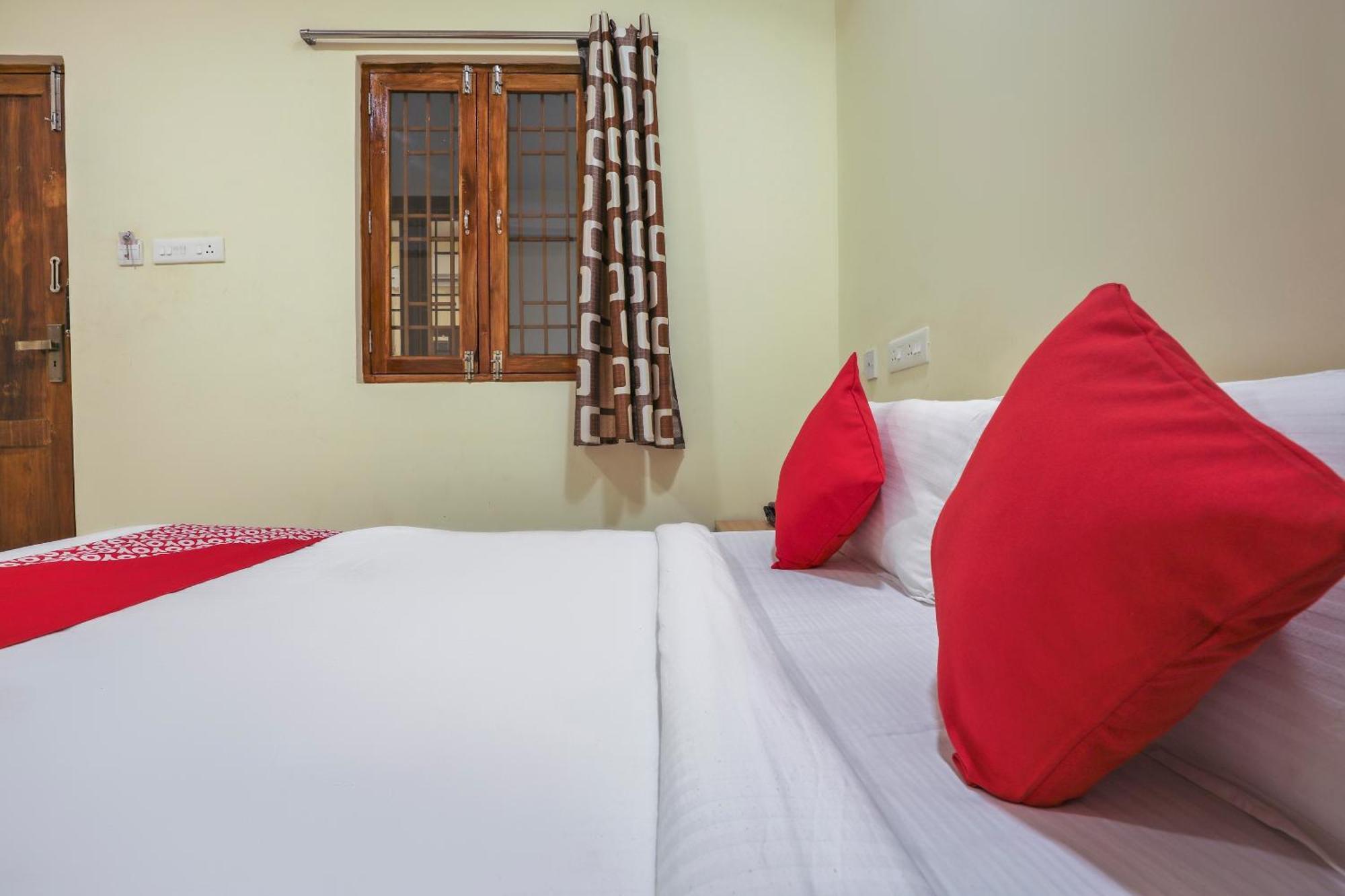 Hotel O Om Sakthi Hotel Puducherry Exterior foto