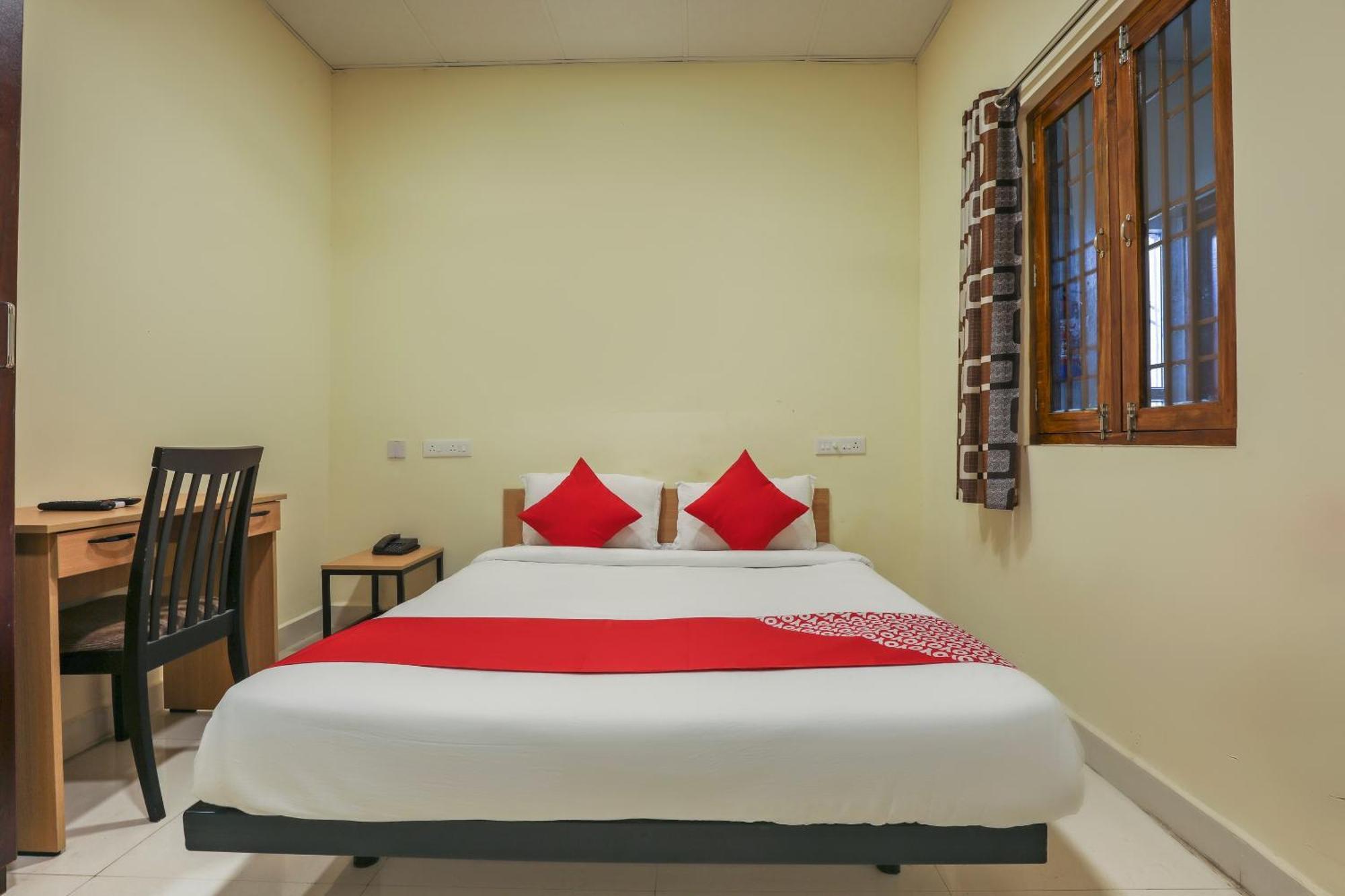 Hotel O Om Sakthi Hotel Puducherry Exterior foto