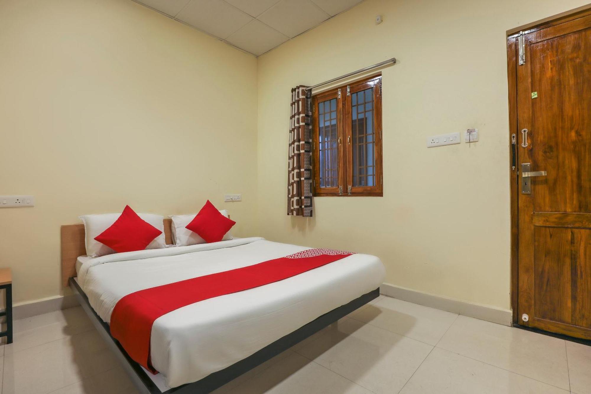 Hotel O Om Sakthi Hotel Puducherry Exterior foto