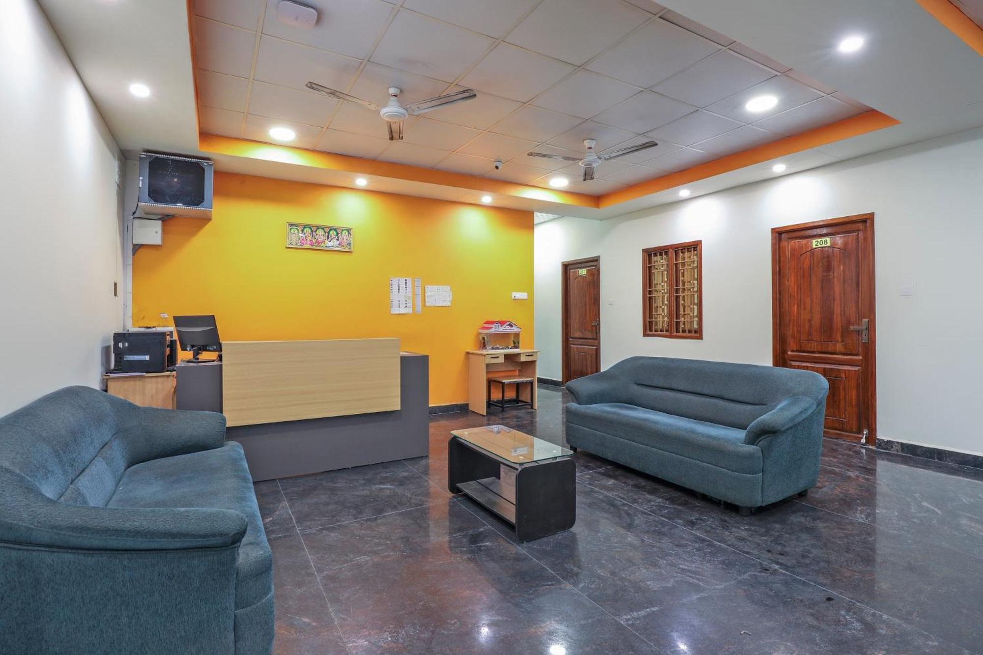 Hotel O Om Sakthi Hotel Puducherry Exterior foto